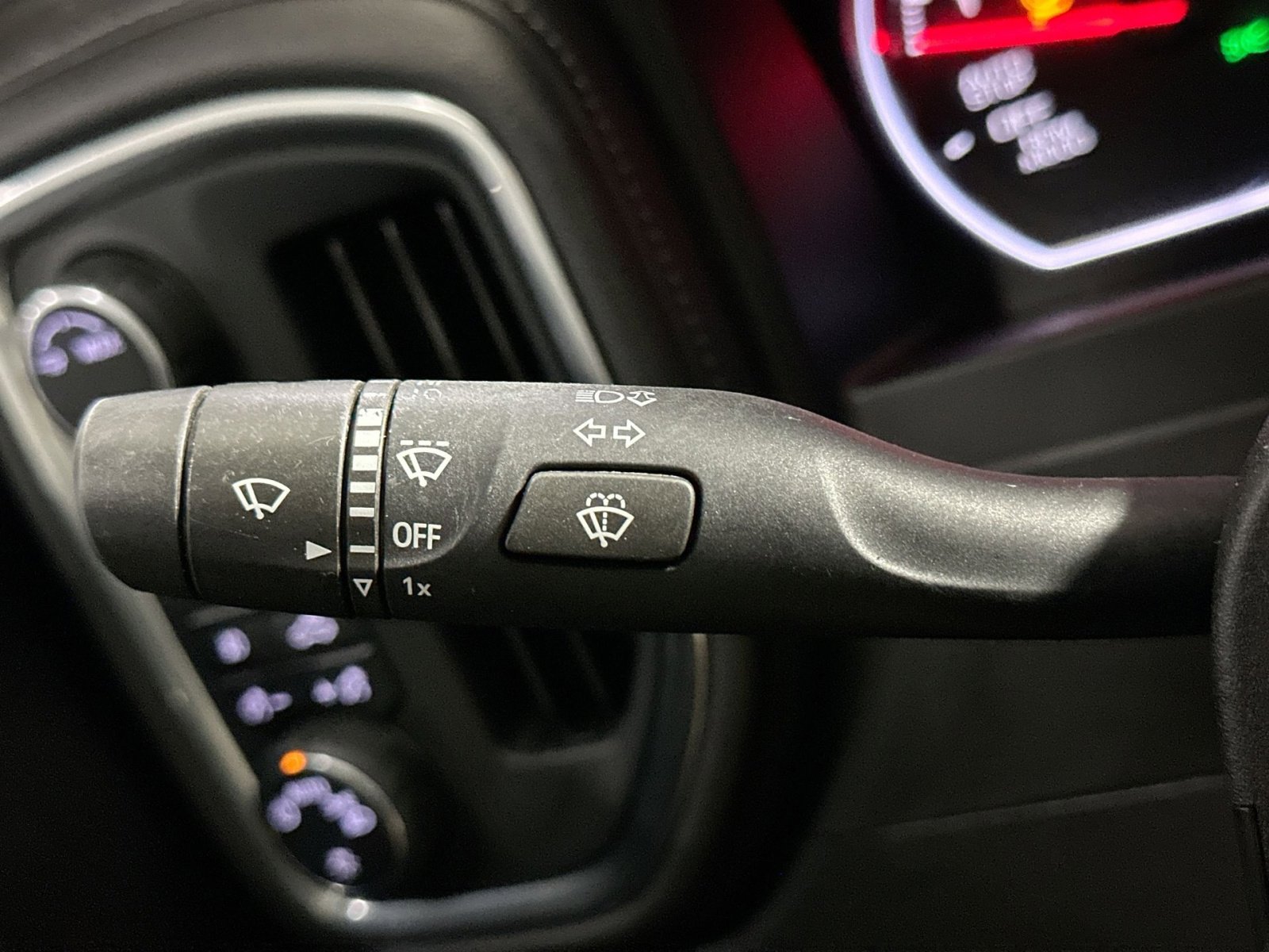 Used 2020 Chevrolet Silverado 1500 RST w/ All-Star Edition image 28