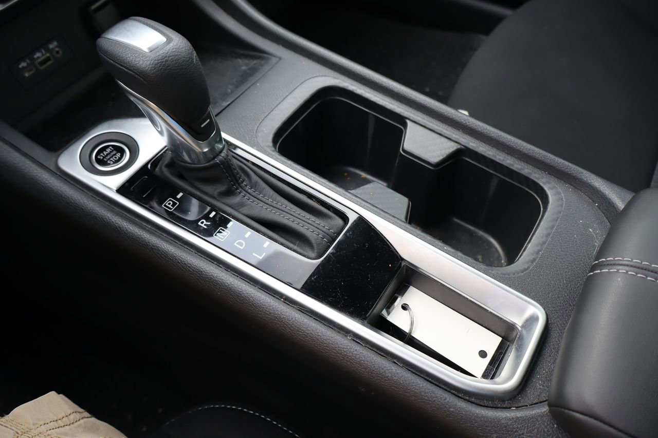 Used 2023 Nissan Sentra SV FWD image 24