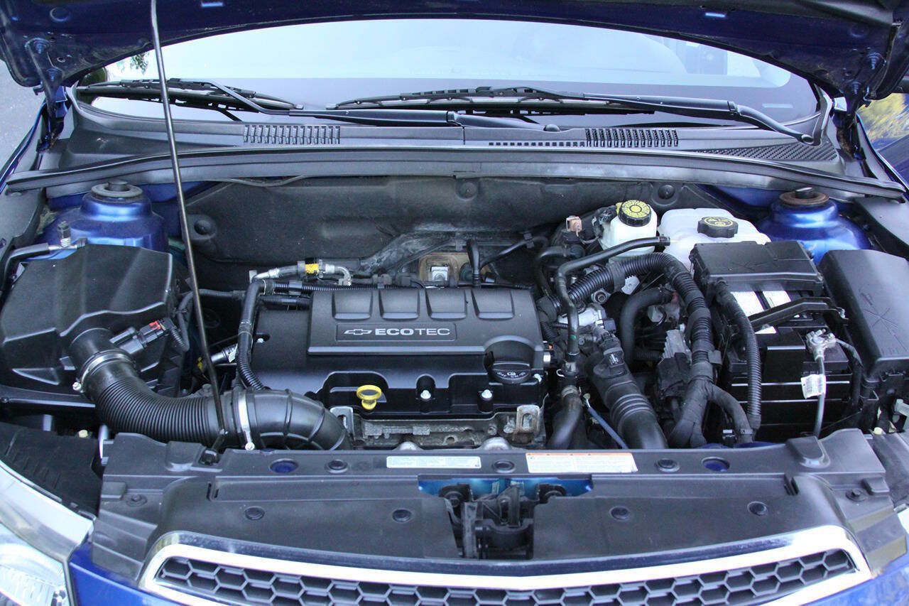 Used 2012 Chevrolet Cruze LT FWD image 12