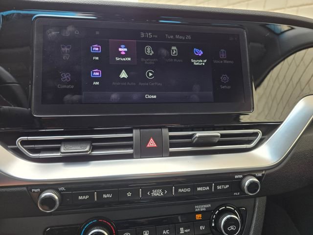Used 2022 Kia Niro EX FWD image 55