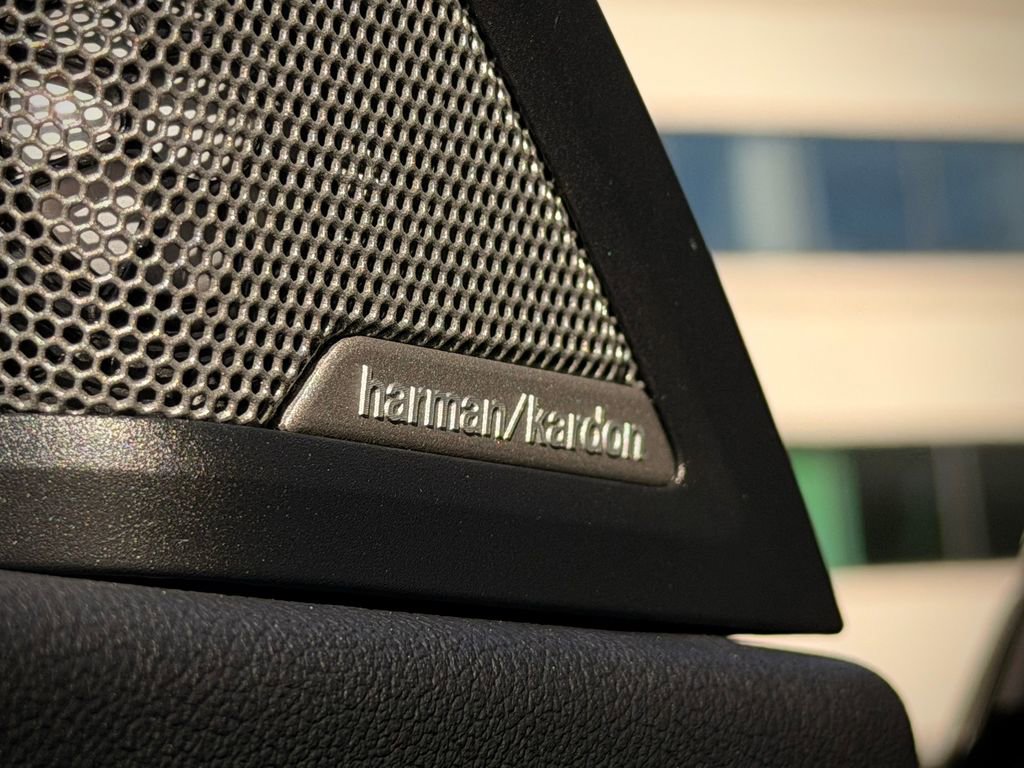 Used 2025 BMW M2 w/ Lighting Package image 42