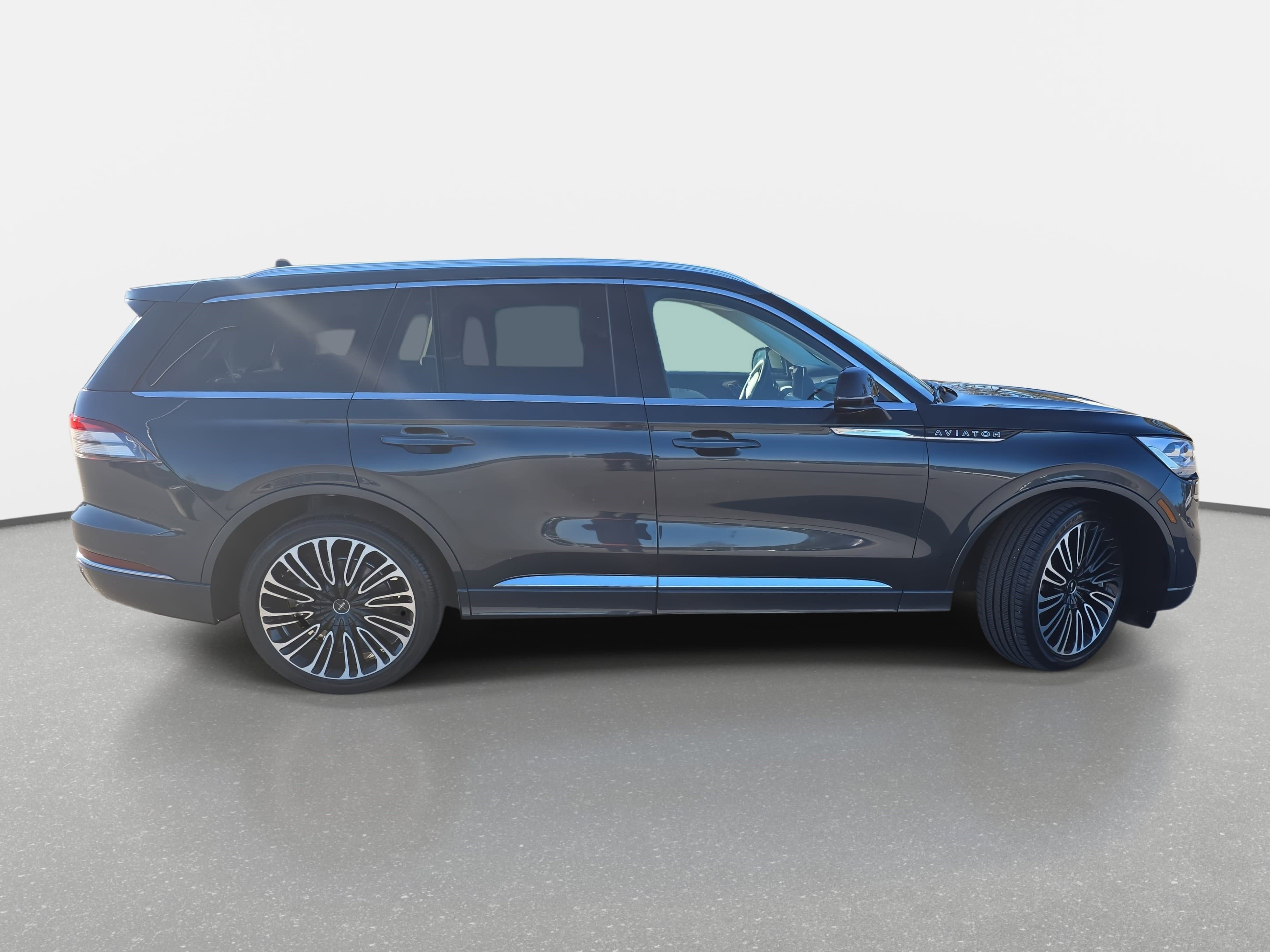 Certified 2023 Lincoln Aviator Black Label w/ Dynamic Handling Package image 4