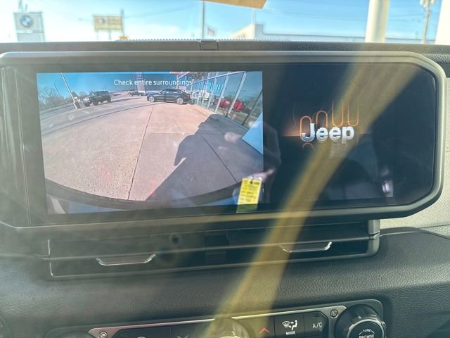 Used 2024 Jeep Wrangler Sport S image 19