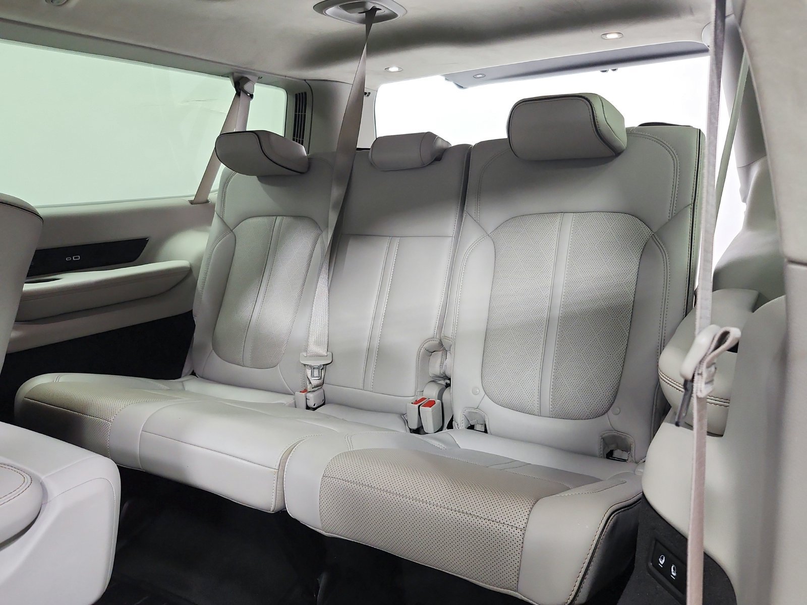 Used 2023 Jeep Grand Wagoneer L Series II w/ Convenience Group III AWD/4WD image 45