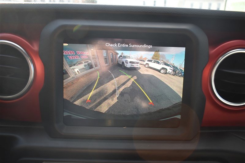 Used 2021 Jeep Wrangler Unlimited Rubicon image 18