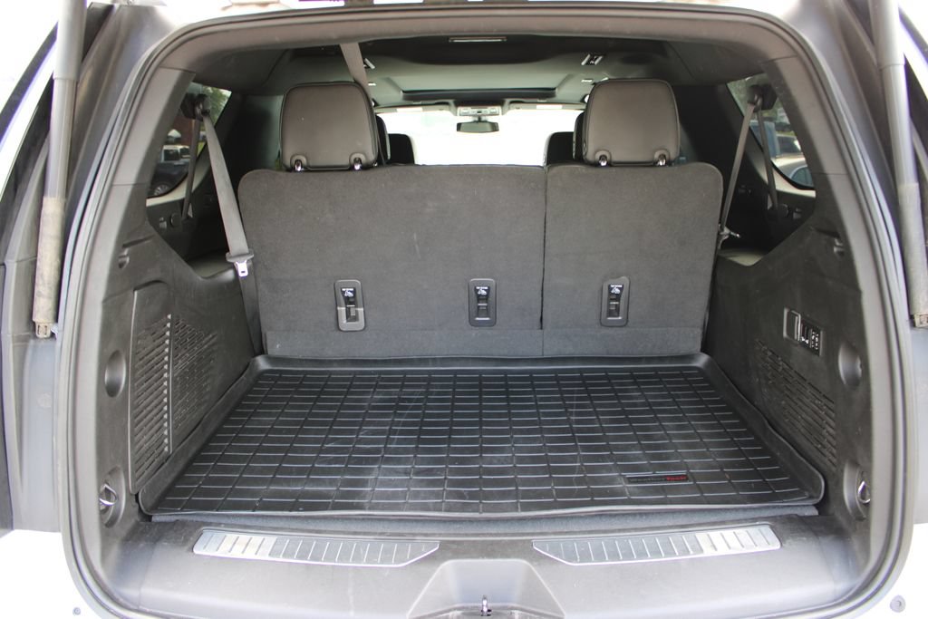 Used 2022 Chevrolet Suburban RST w/ Luxury Package AWD/4WD image 38