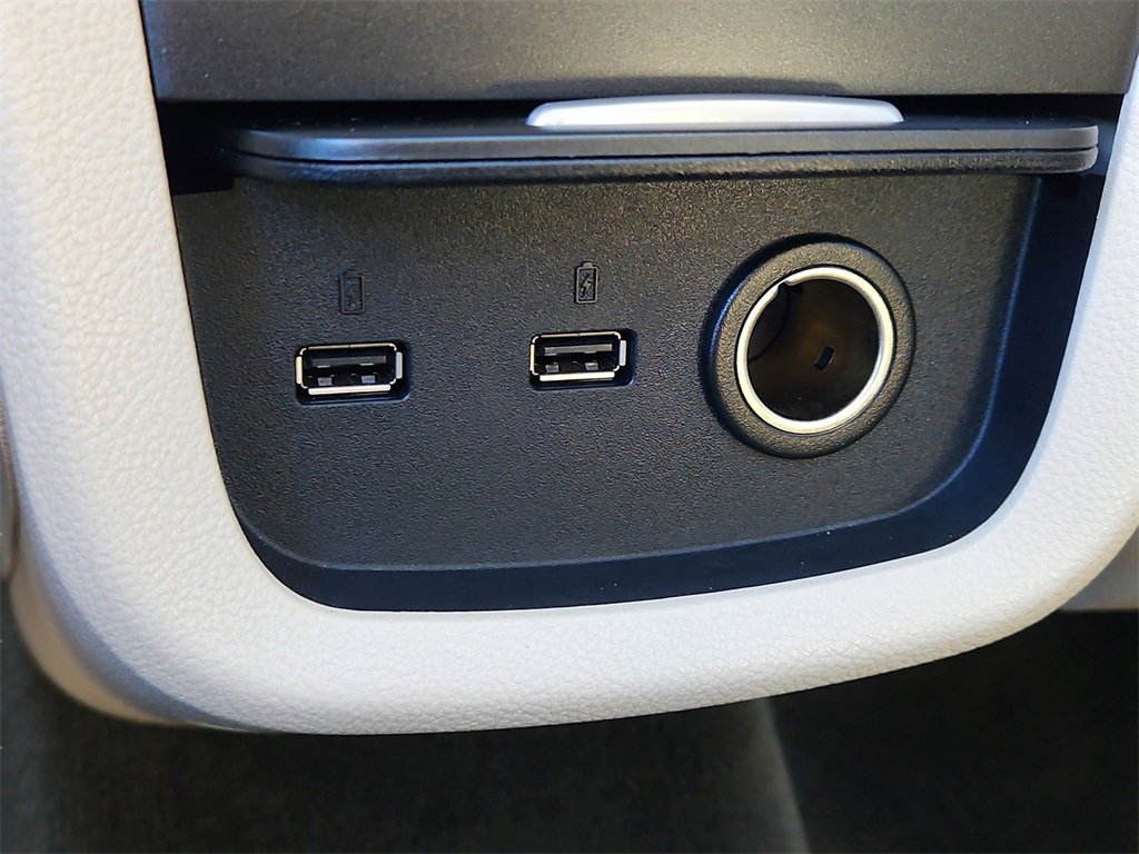 Used 2020 Lincoln Nautilus Reserve image 24