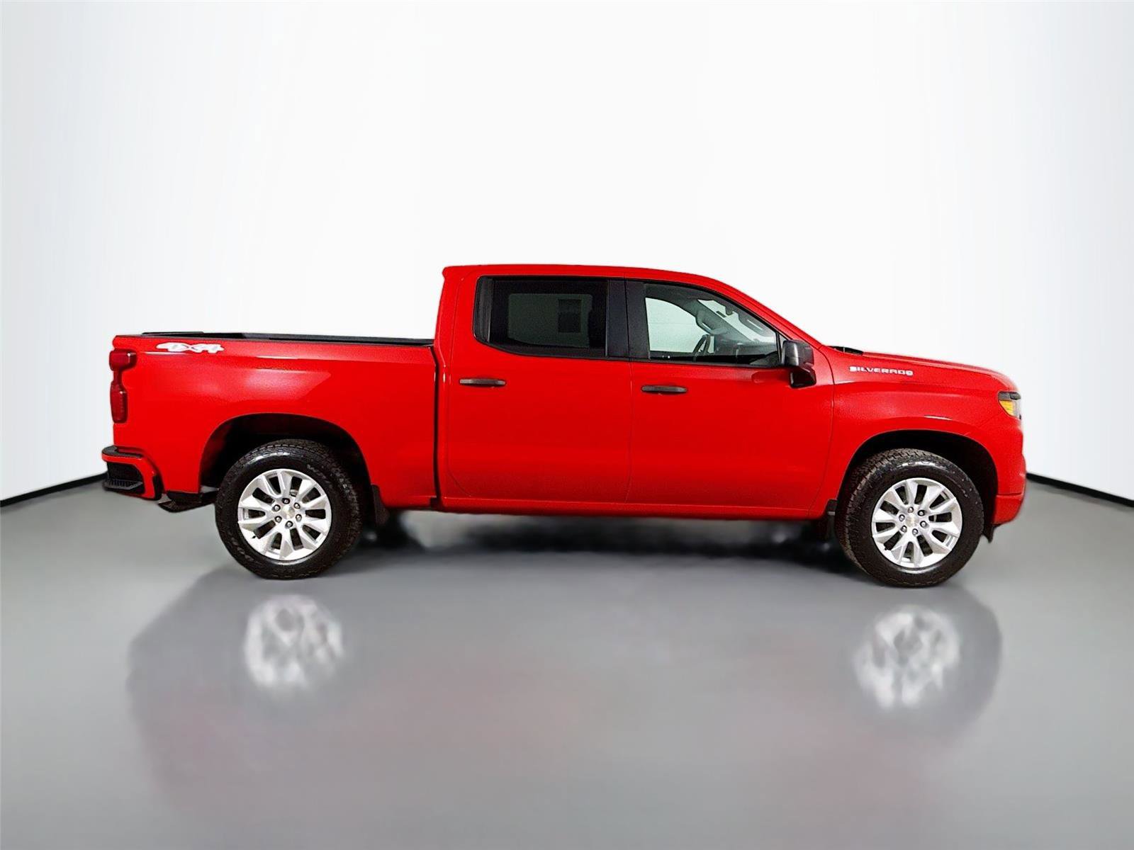 Used 2022 Chevrolet Silverado 1500 Custom image 10
