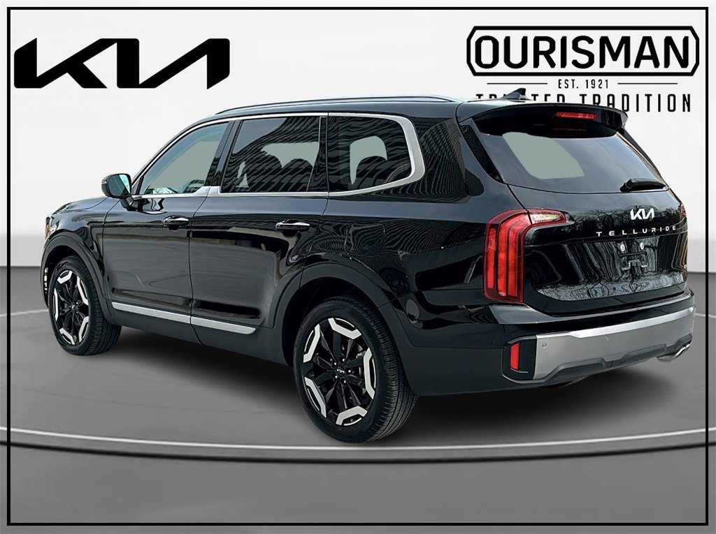 New 2025 Kia Telluride S image 3