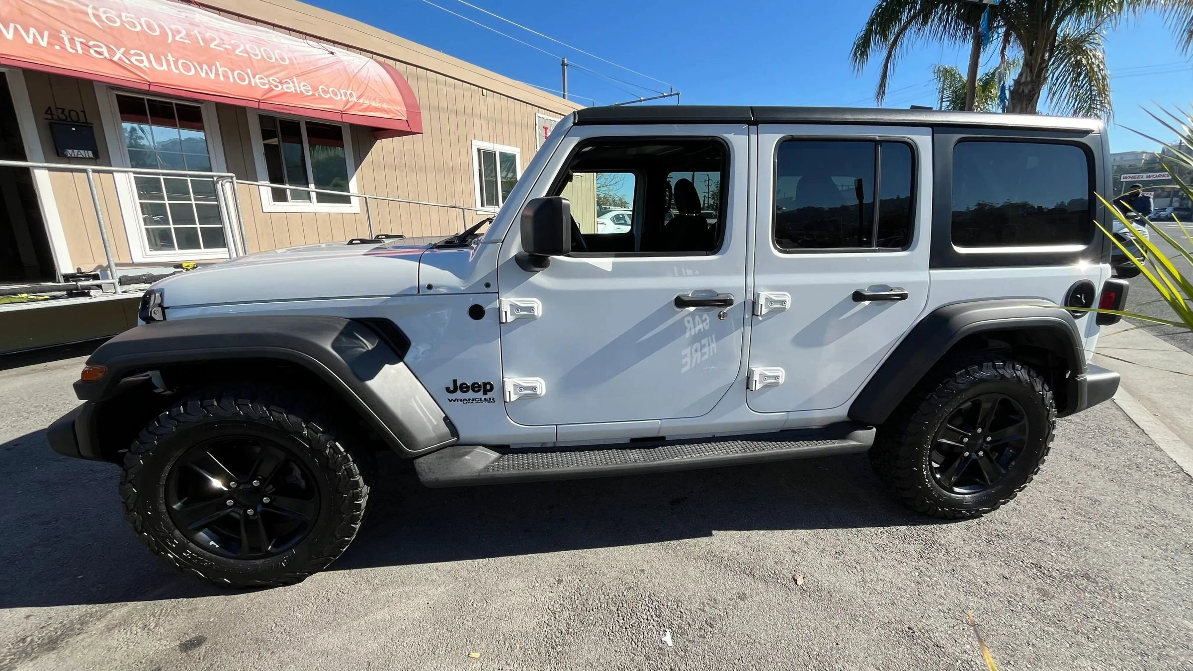 Used 2020 Jeep Wrangler Unlimited Sport image 4