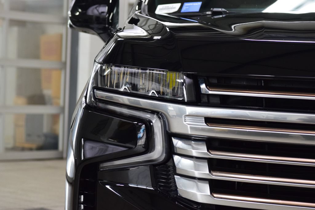 Used 2024 Chevrolet Tahoe High Country w/ Premium Package AWD/4WD image 12