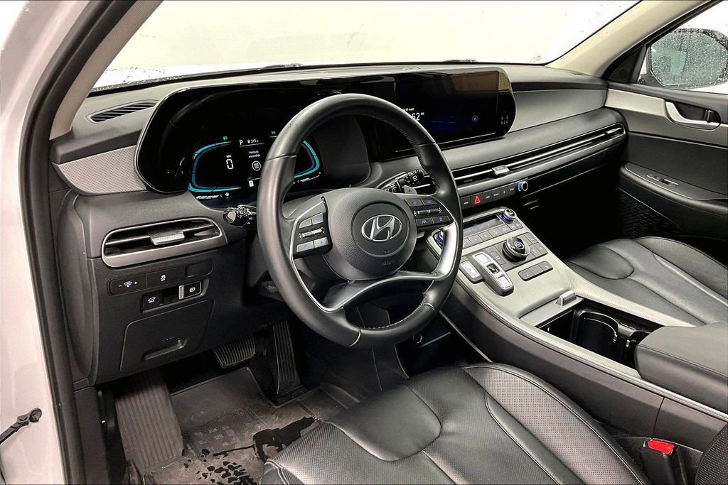 Used 2025 Hyundai Palisade SEL FWD image 16