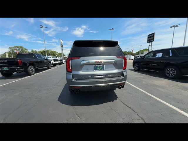 Certified 2021 GMC Yukon Denali w/ Denali Premium Package AWD/4WD image 7