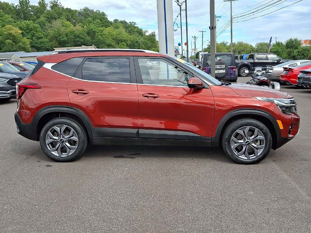 Used 2024 Kia Seltos S AWD/4WD image 12