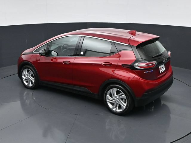 Used 2023 Chevrolet Bolt LT FWD image 38
