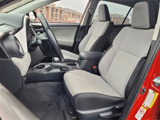 Used 2017 Toyota RAV4 XLE image 8