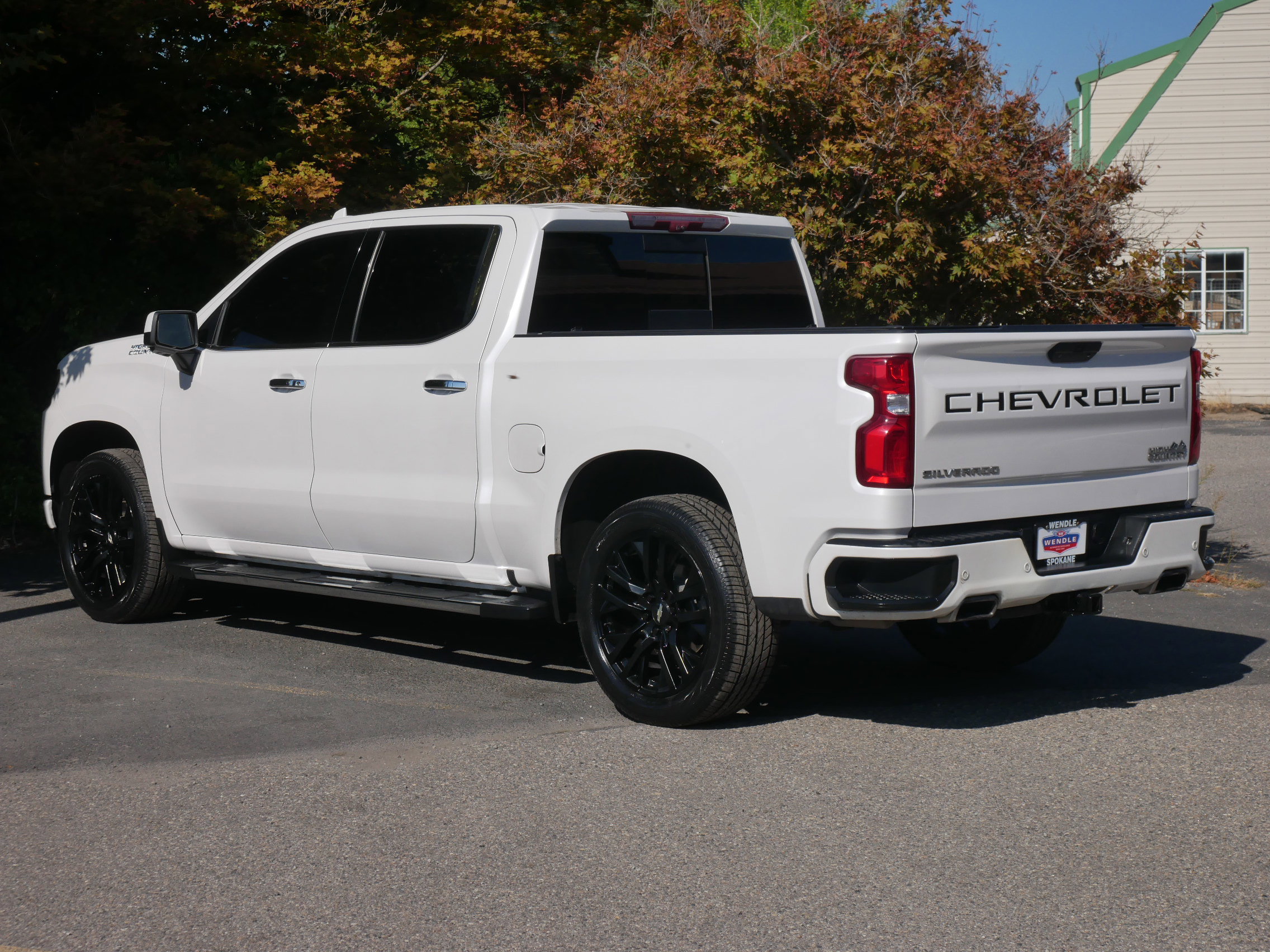 Used 2021 Chevrolet Silverado 1500 High Country w/ Technology Package image 20