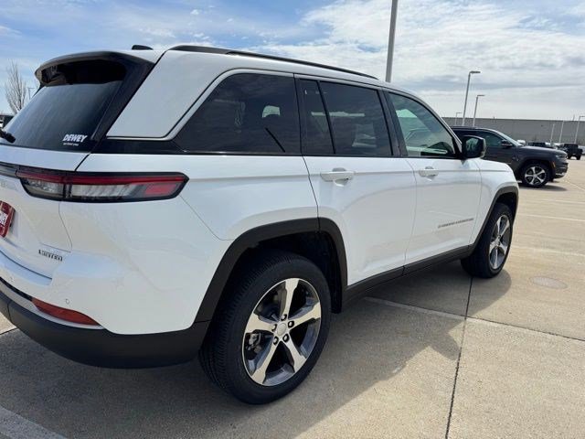 New 2026 Jeep Grand Cherokee Limited w/ Luxury Tech Group II AWD/4WD image 7