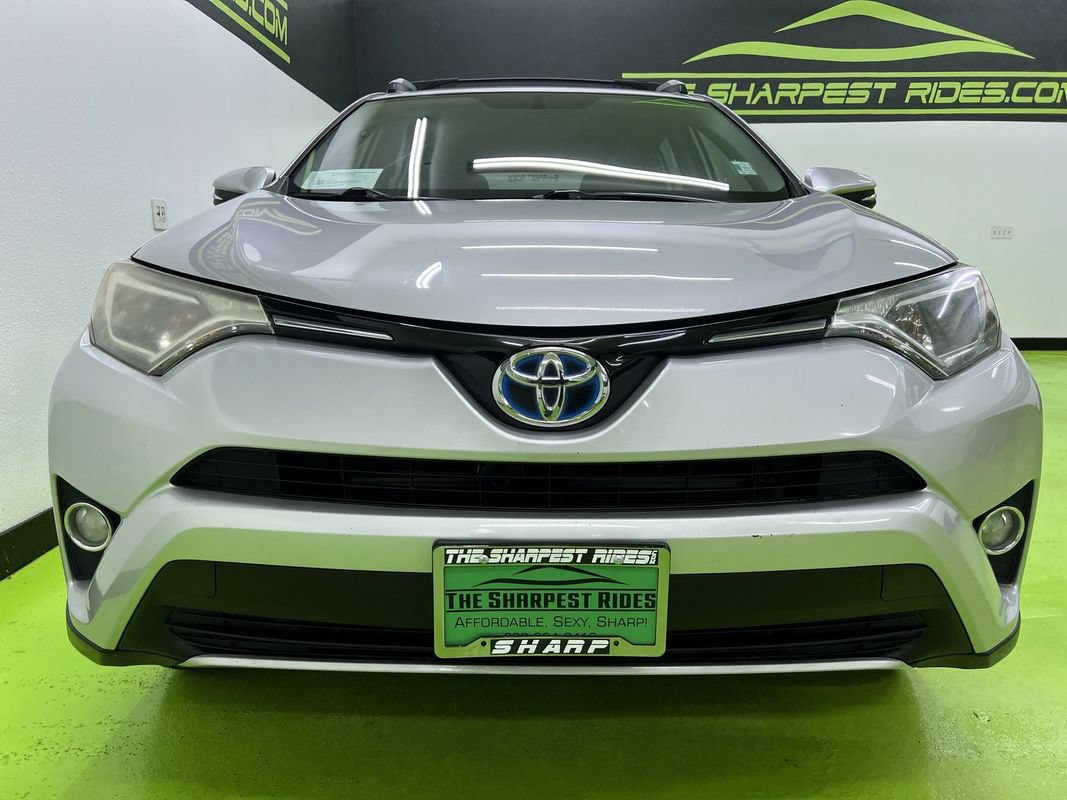 Used 2016 Toyota RAV4 XLE AWD/4WD image 3