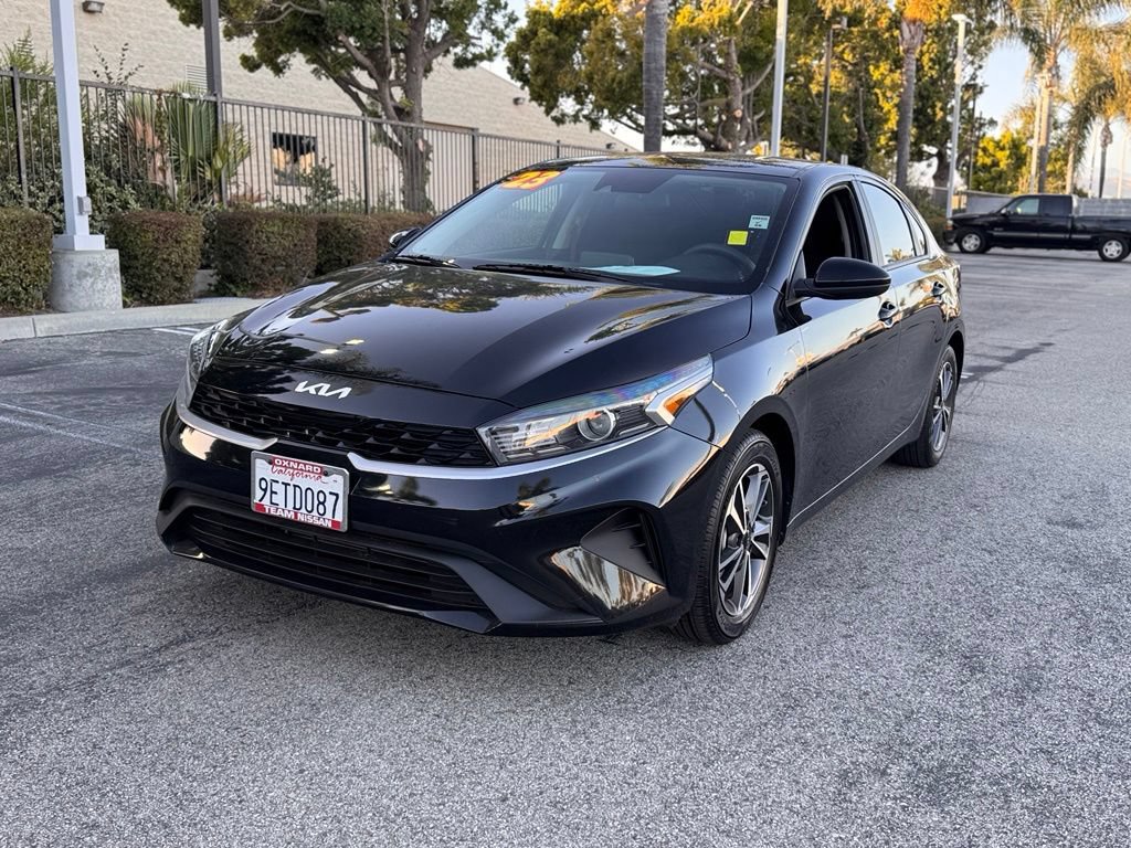 Used 2023 Kia Forte LXS FWD image 4