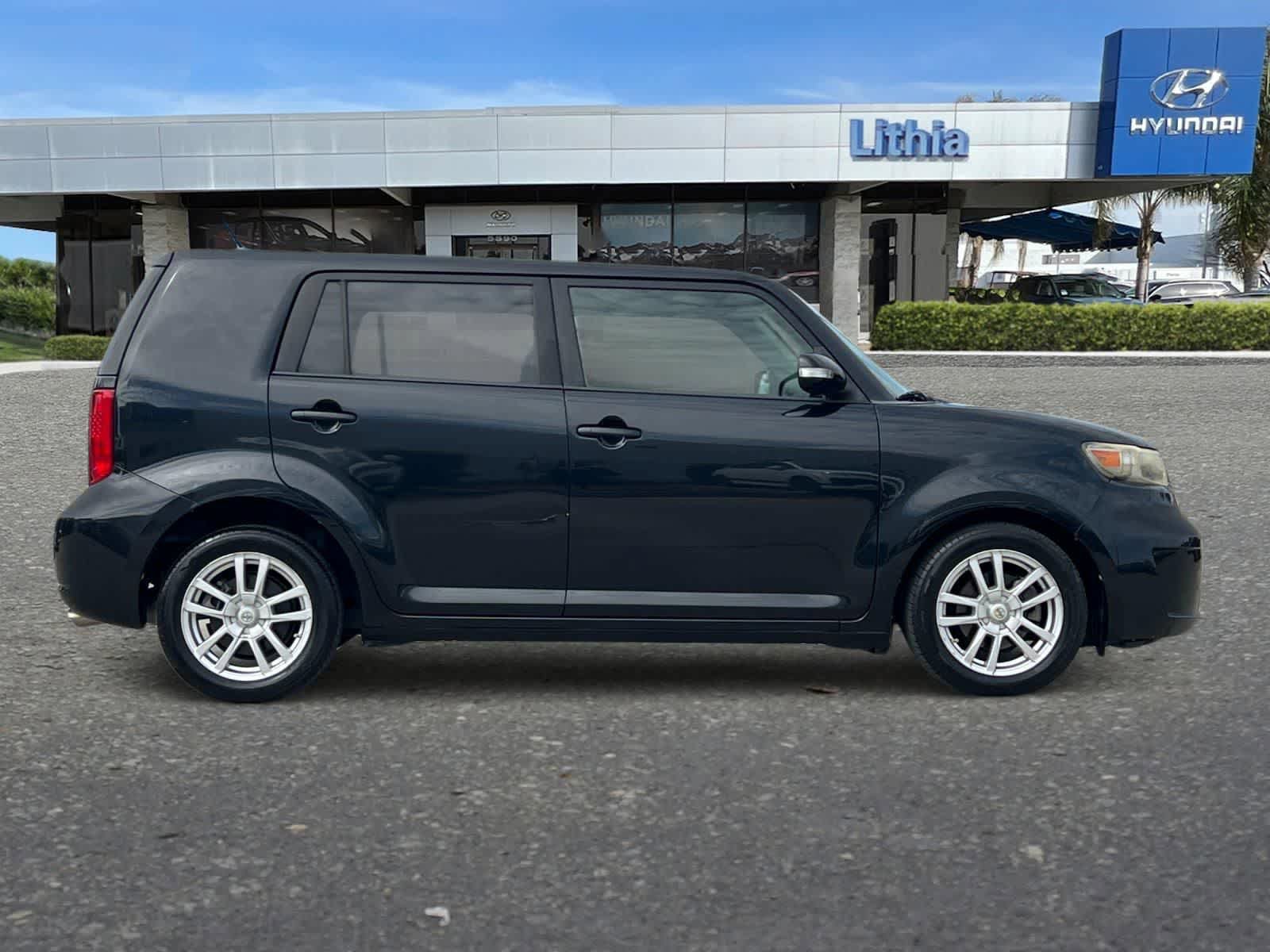 Used 2008 Scion xB image 9