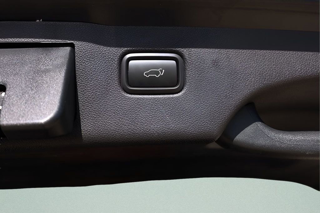 Used 2019 Kia Sorento EX w/ EX Touring Package image 20