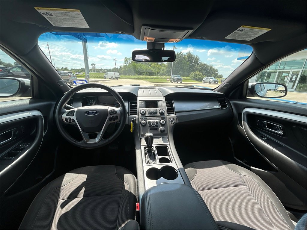 Used 2018 Ford Taurus SEL image 22