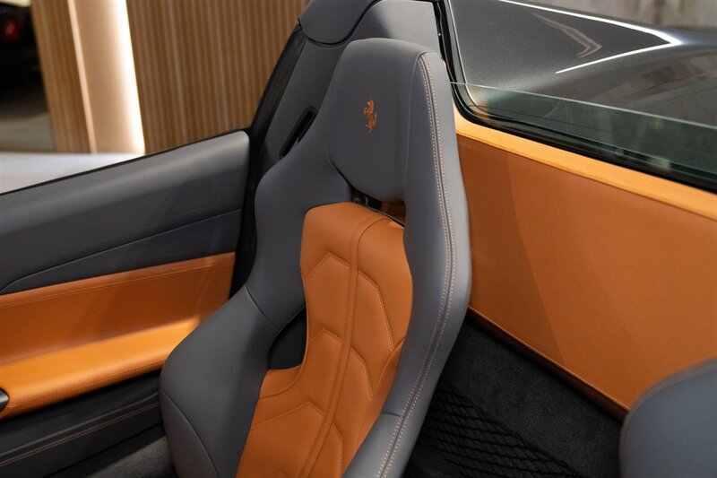 Used 2018 Ferrari 488 Spider RWD image 22