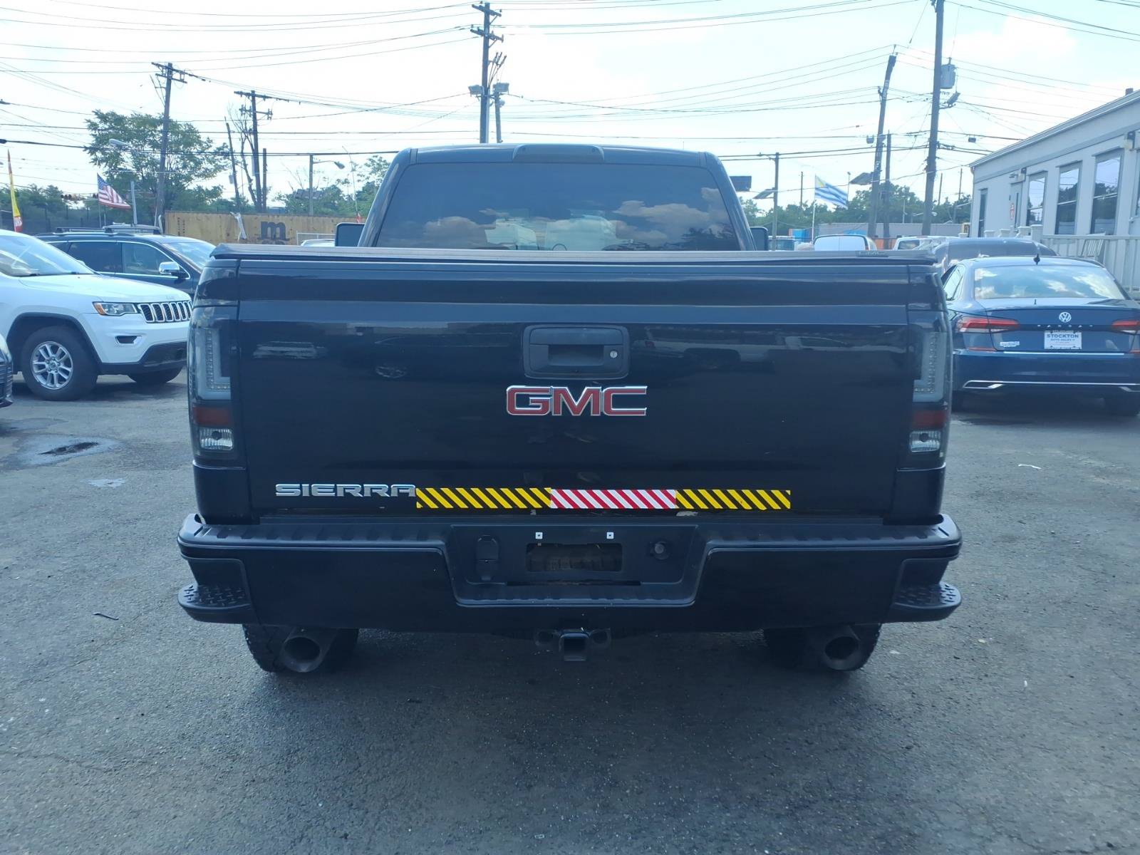 Used 2018 GMC Sierra 1500 4x4 Double Cab w/ Elevation Edition image 6