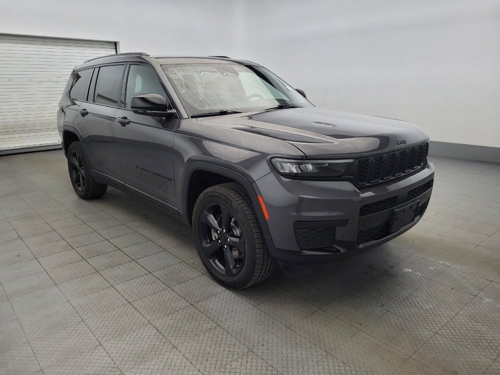 Used 2023 Jeep Grand Cherokee L Laredo AWD/4WD image 13