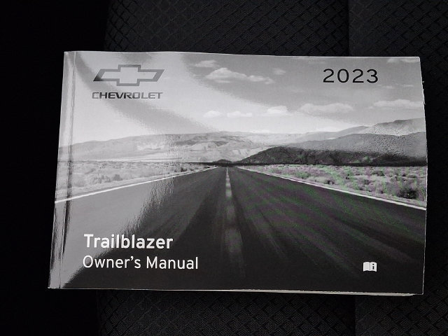 Used 2023 Chevrolet TrailBlazer RS AWD/4WD image 25