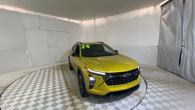 Used 2024 Chevrolet Trax RS w/ Driver Confidence Package image 5