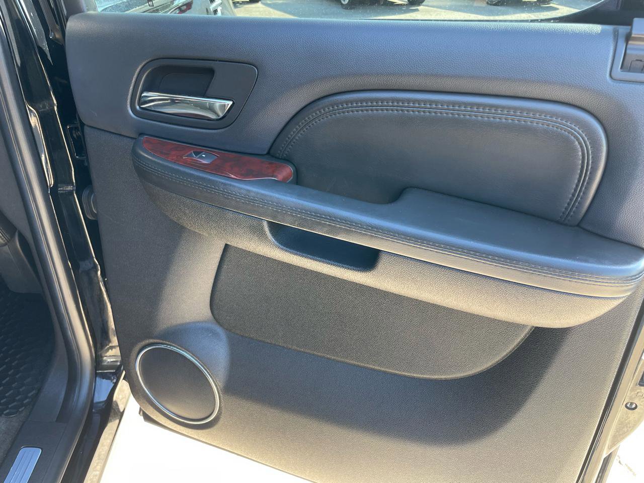 Used 2009 Cadillac Escalade EXT AWD/4WD image 40