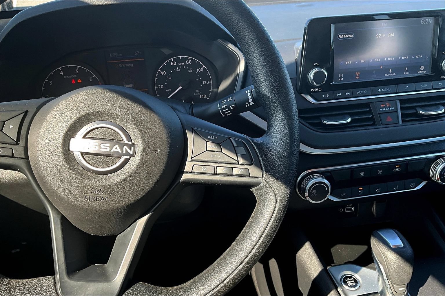 Used 2024 Nissan Altima 2.5 S FWD image 14
