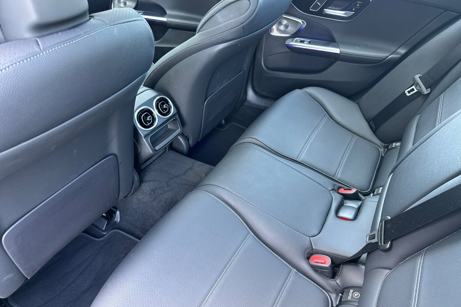 Used 2024 Mercedes-Benz C 300 Sedan w/ Exclusive Trim Package image 11