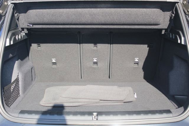 Used 2025 BMW X1 xDrive28i w/ Technology Package image 8