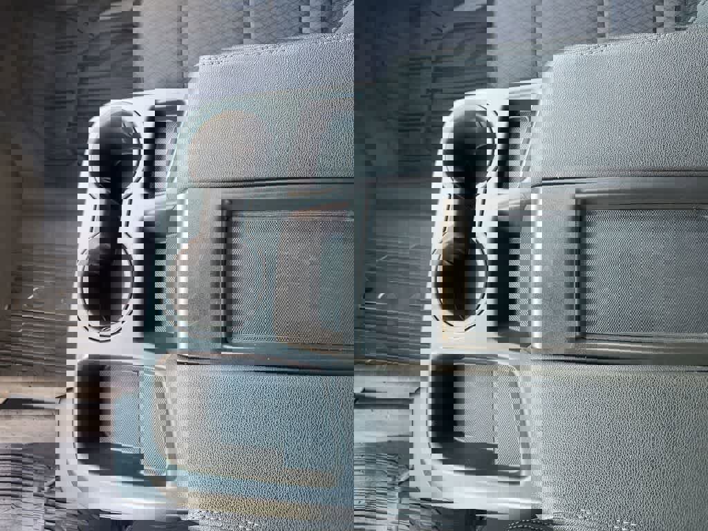 Used 2025 GMC Sierra 3500 SLE w/ SLE Value Package image 21