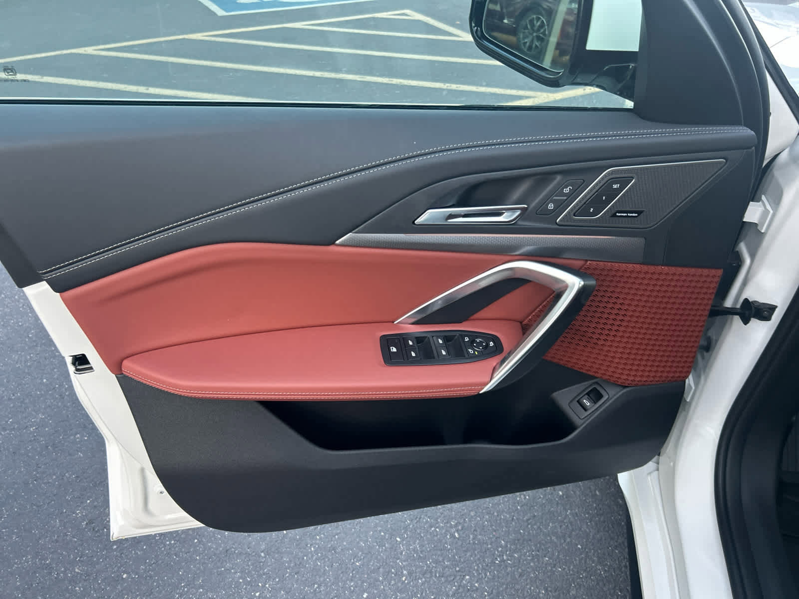 Used 2026 BMW X1 xDrive28i w/ Technology Package image 24