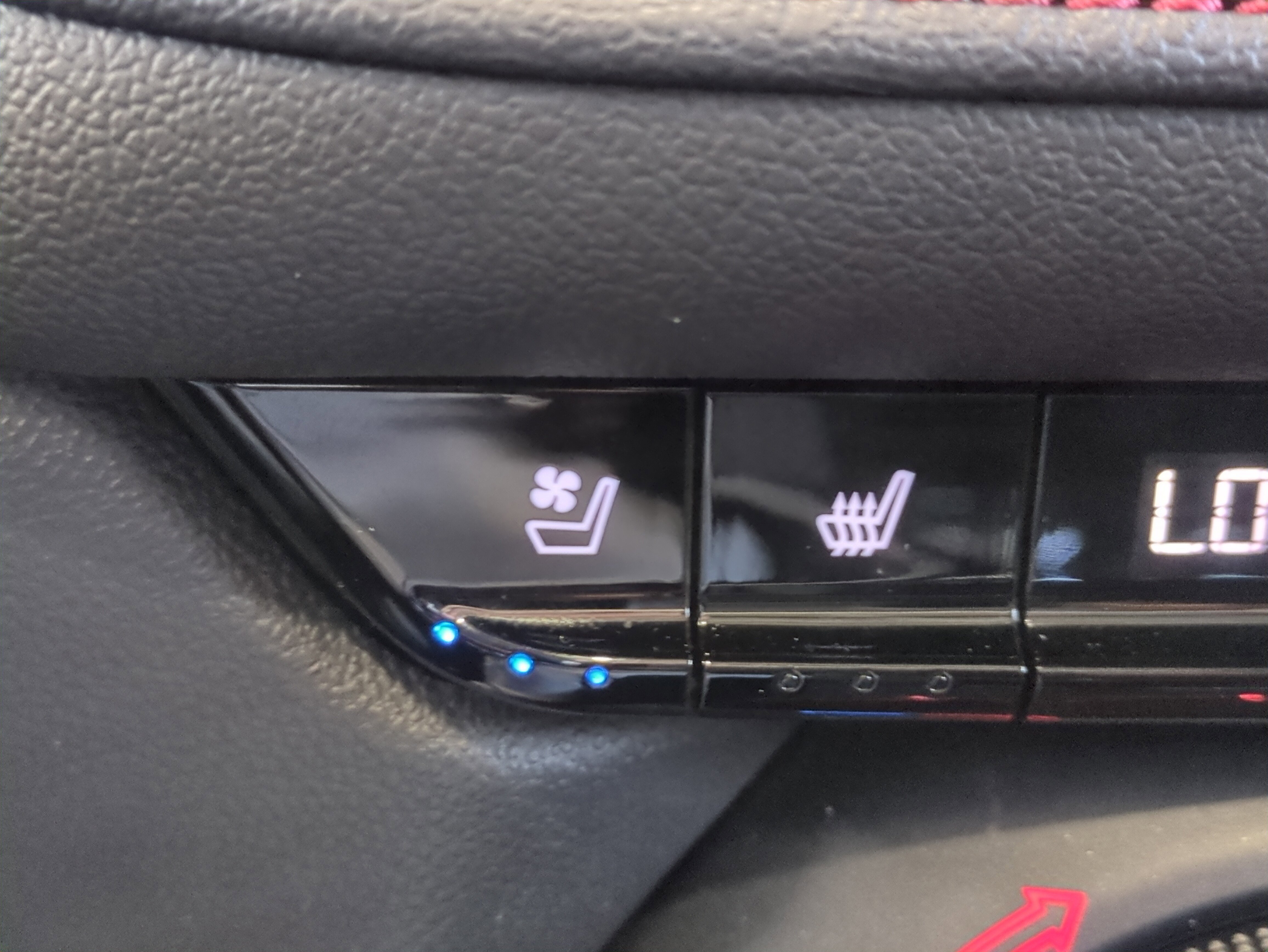 Used 2023 Chevrolet Blazer RS w/ Enhanced Convenience Package image 26