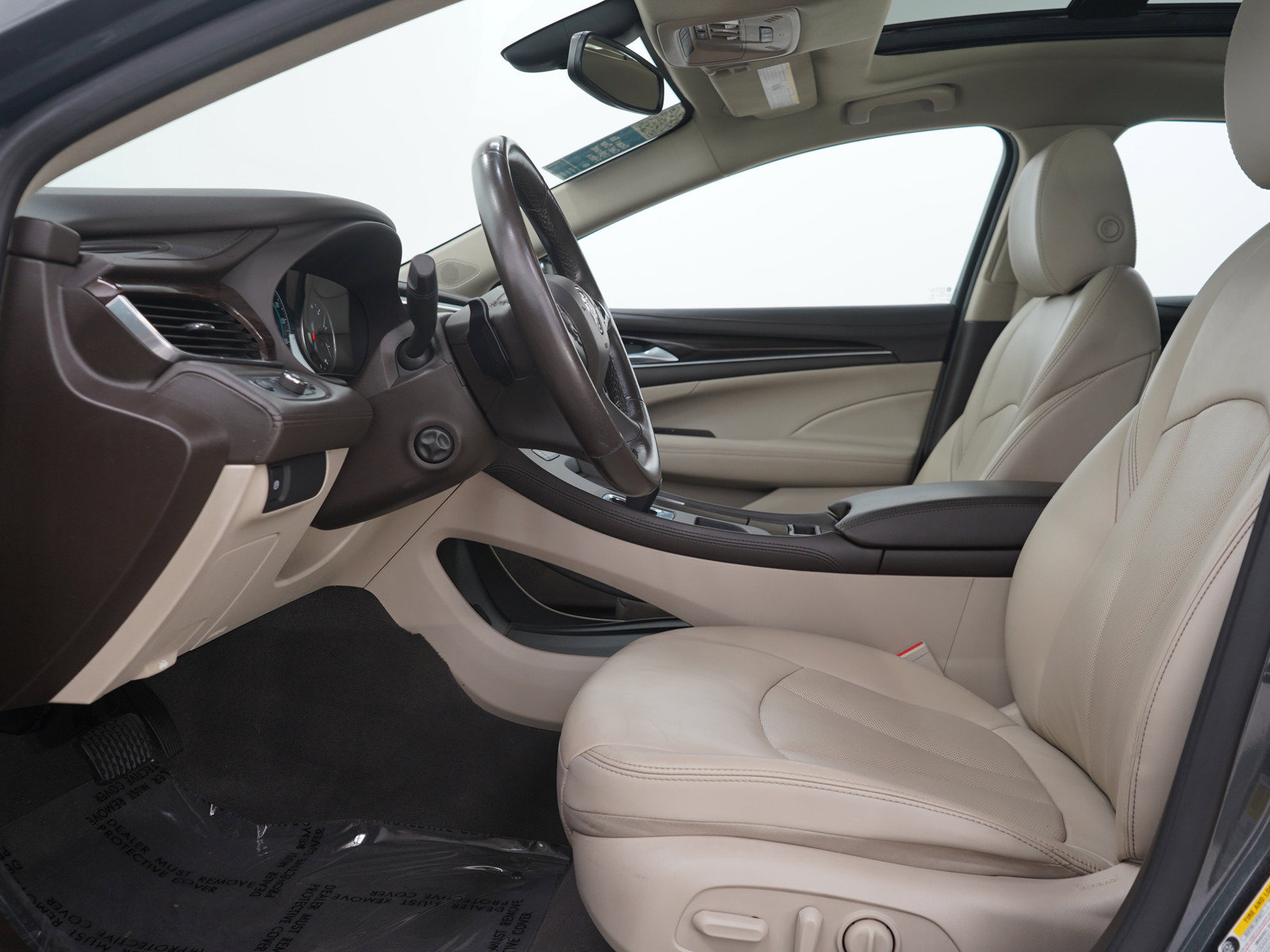 Used 2017 Buick LaCrosse Essence w/ Sun and Shade Package FWD image 18