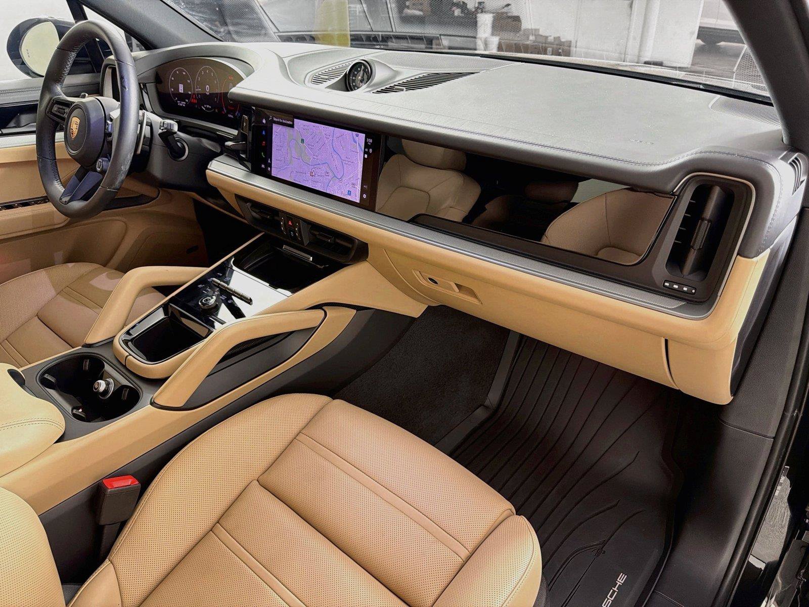 Certified 2026 Porsche Cayenne AWD/4WD image 29