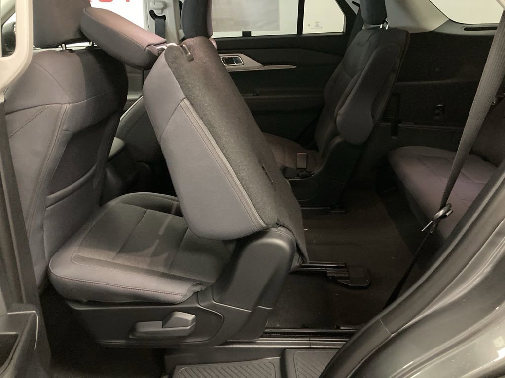 New 2026 Ford Explorer Active image 30