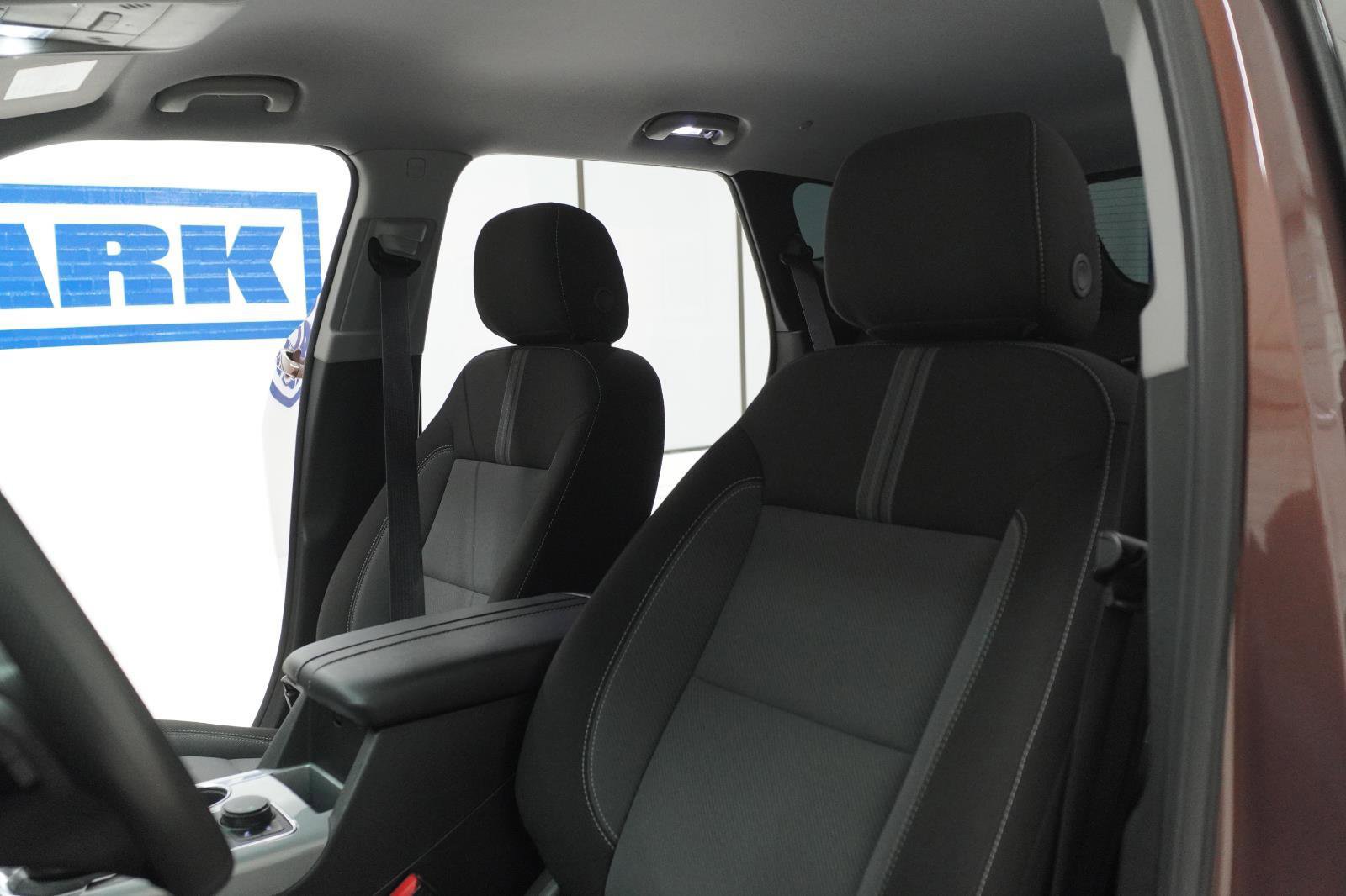 Used 2024 Chevrolet Blazer LT w/ Convenience Package FWD image 18