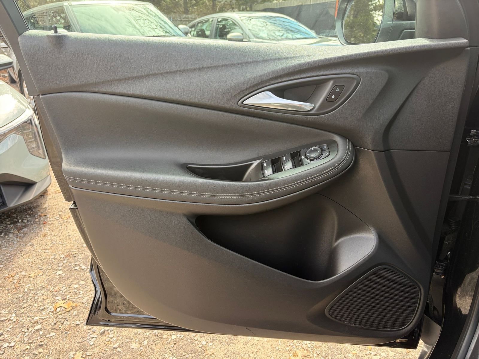 Used 2025 Buick Encore GX Preferred image 18