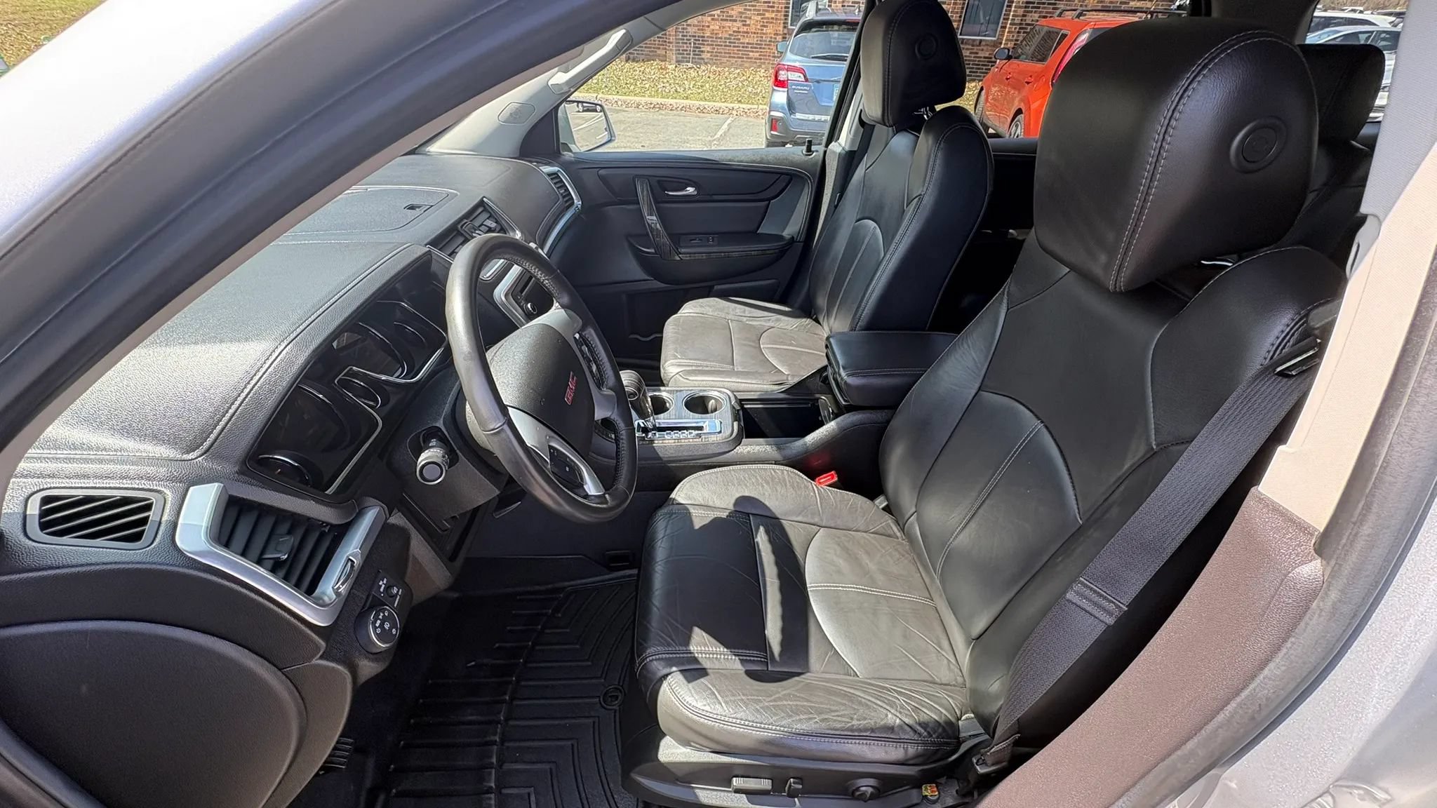 Used 2016 GMC Acadia SLT AWD/4WD image 21