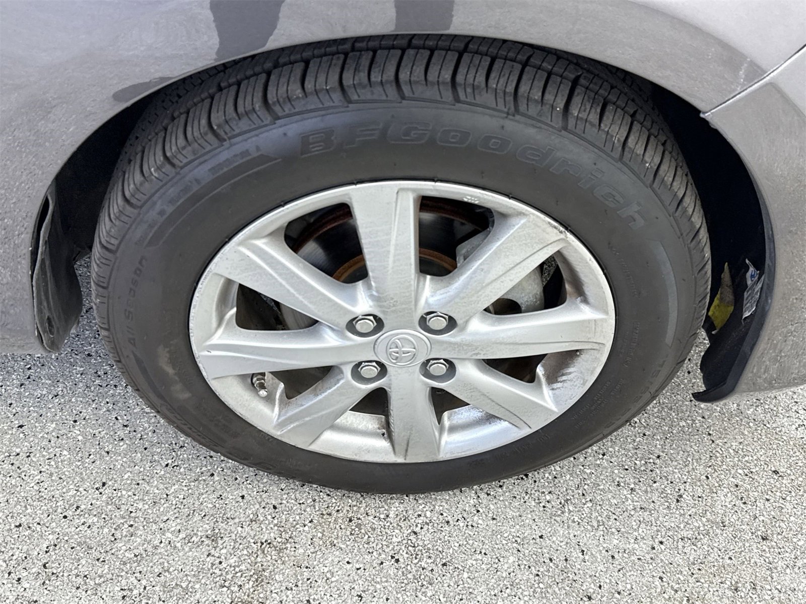 Used 2015 Toyota Yaris LE image 43