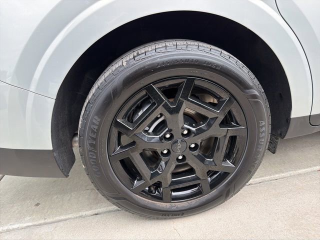 Certified 2026 Kia Carnival SX Prestige image 30