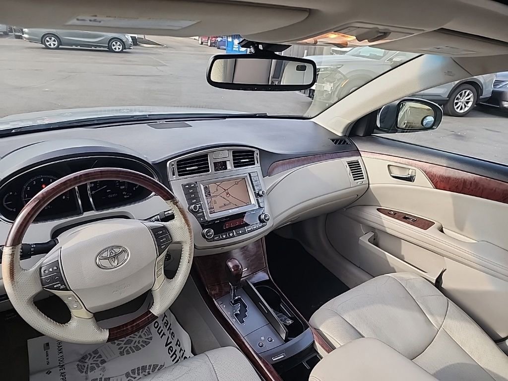 Used 2012 Toyota Avalon Limited image 23