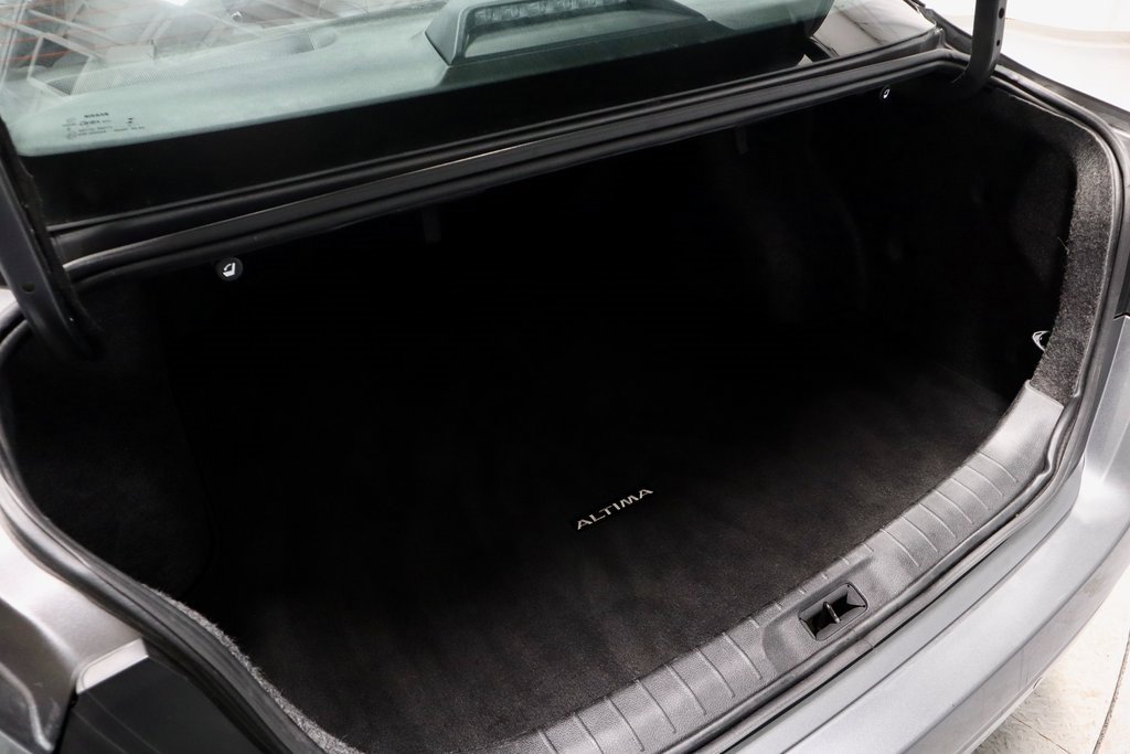 Used 2024 Nissan Altima 2.5 SV image 14