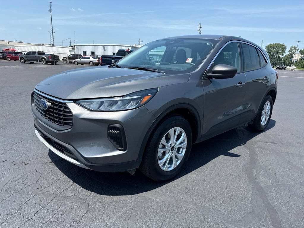 Used 2024 Ford Escape Active AWD/4WD image 4